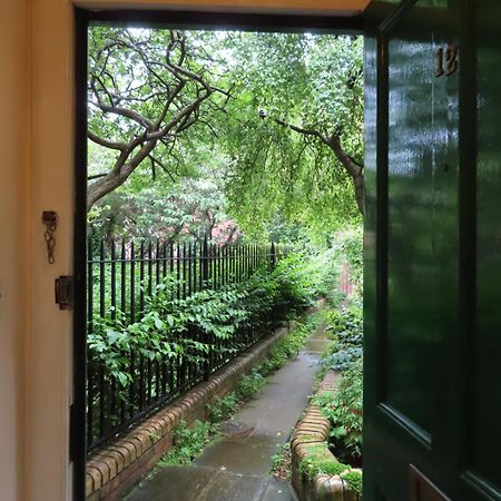 The Cosy Courtyard Apartment Edinburgh Exterior photo