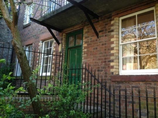 The Cosy Courtyard Apartment Edinburgh Exterior photo